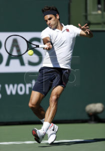 Roger Federer of Switzerland in action against Kyle Edmund of Great Britain during the BNP Paribas Open tennis tournament at the Indian Wells Tennis Garden in Indian Wells, California, USA, 13 March 2019. The men's and women's final will be played, 17 March 2019.  EPA-EFE/JOHN G. MABANGLO