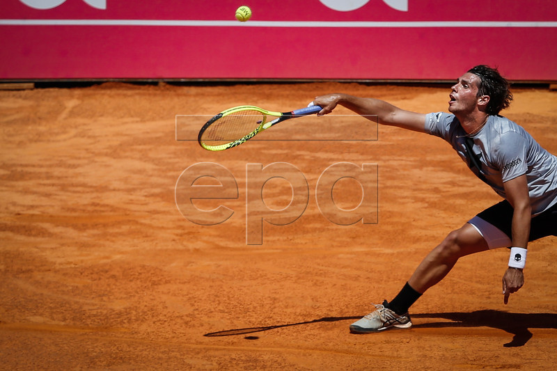 Filippo Baldi of Italy in action during his match against Pablo Cuevas of Uruguay at the Estoril Open Tennis tournament in Cascais, near Lisbon, Portugal, 02 May 2019.  EPA-EFE/RODRIGO ANTUNES