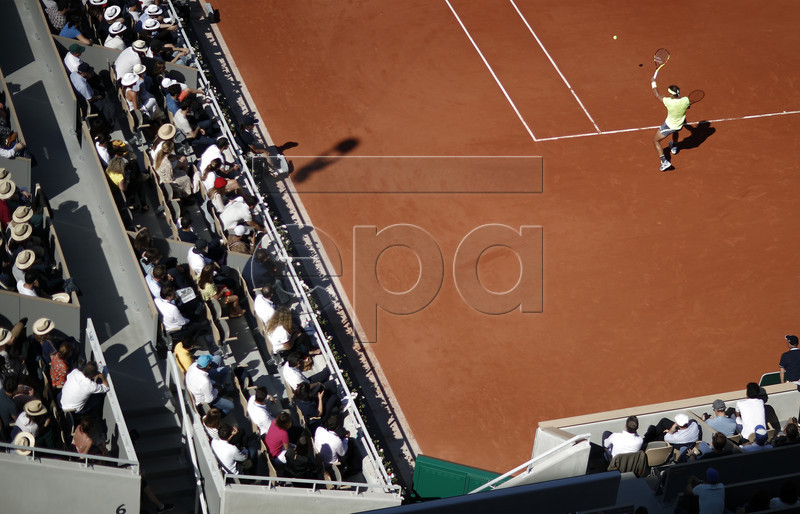 Spectators watch Rafael Nadal of Spain playing David Goffin of Belgium during their men?s third round match during the French Open tennis tournament at Roland Garros in Paris, France, 31 May 2019.  EPA-EFE/YOAN VALAT