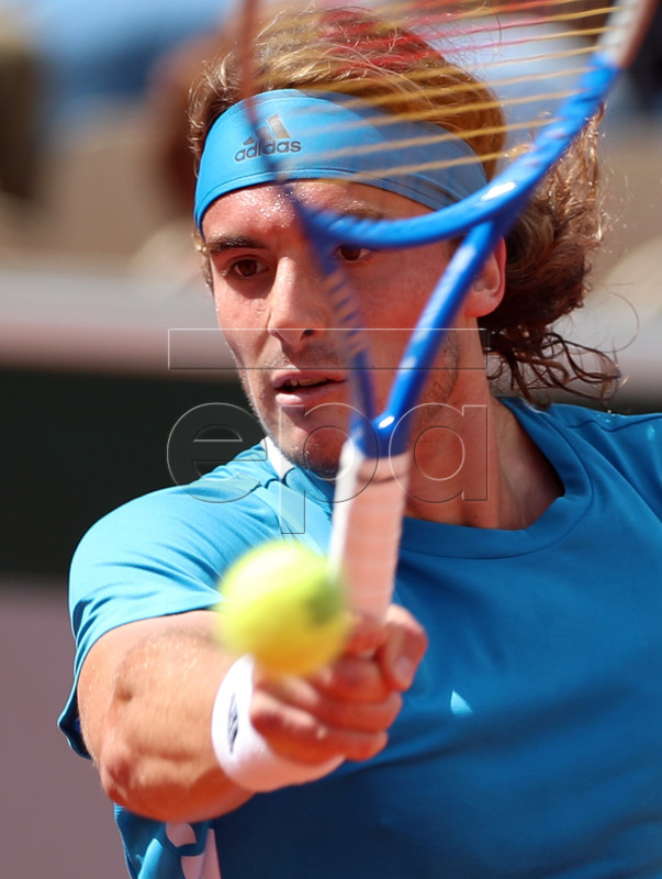 Stefanos Tsitsipas of Greece plays Hugo Dellien of Bolivia  during their men?s second round match during the French Open tennis tournament at Roland Garros in Paris, France, 29 May 2019.  EPA-EFE/SRDJAN SUKI