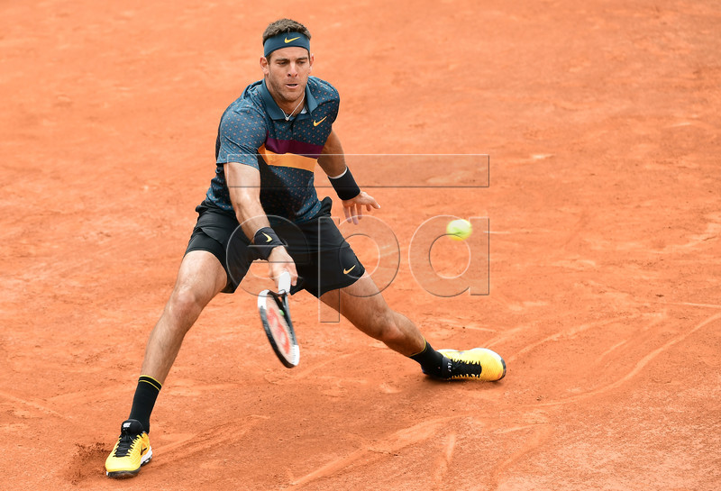 Juan Martin Del Potro of Argentina plays Yoshihito Nishioka of Japan during their men?s second round match during the French Open tennis tournament at Roland Garros in Paris, France, 30 May 2019. EPA-EFE/CAROLINE BLUMBERG