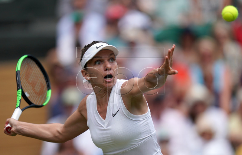 Simona Halep of Romania in action against Elina Svitolina of Ukraine during their semi final match for the Wimbledon Championships at the All England Lawn Tennis Club, in London, Britain, 11 July 2019. EPA-EFE/WILL OLIVER EDITORIAL USE ONLY/NO COMMERCIAL SALES